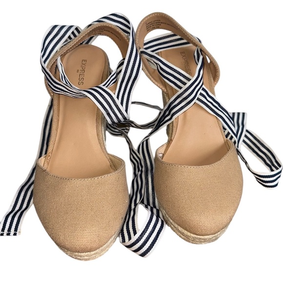 Express Women's Espadrille Wedge Platform Sandals Ribbon ankle Lace up sz:6 - Picture 2 of 13